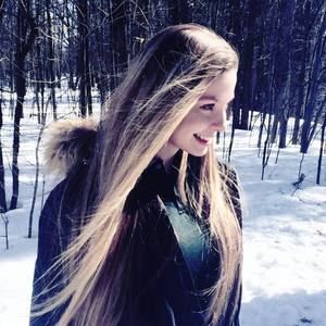 Meet your Posher, Elise